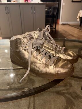 Reebok Men’s Metallic Gold High-Top Sneakers TRAWW